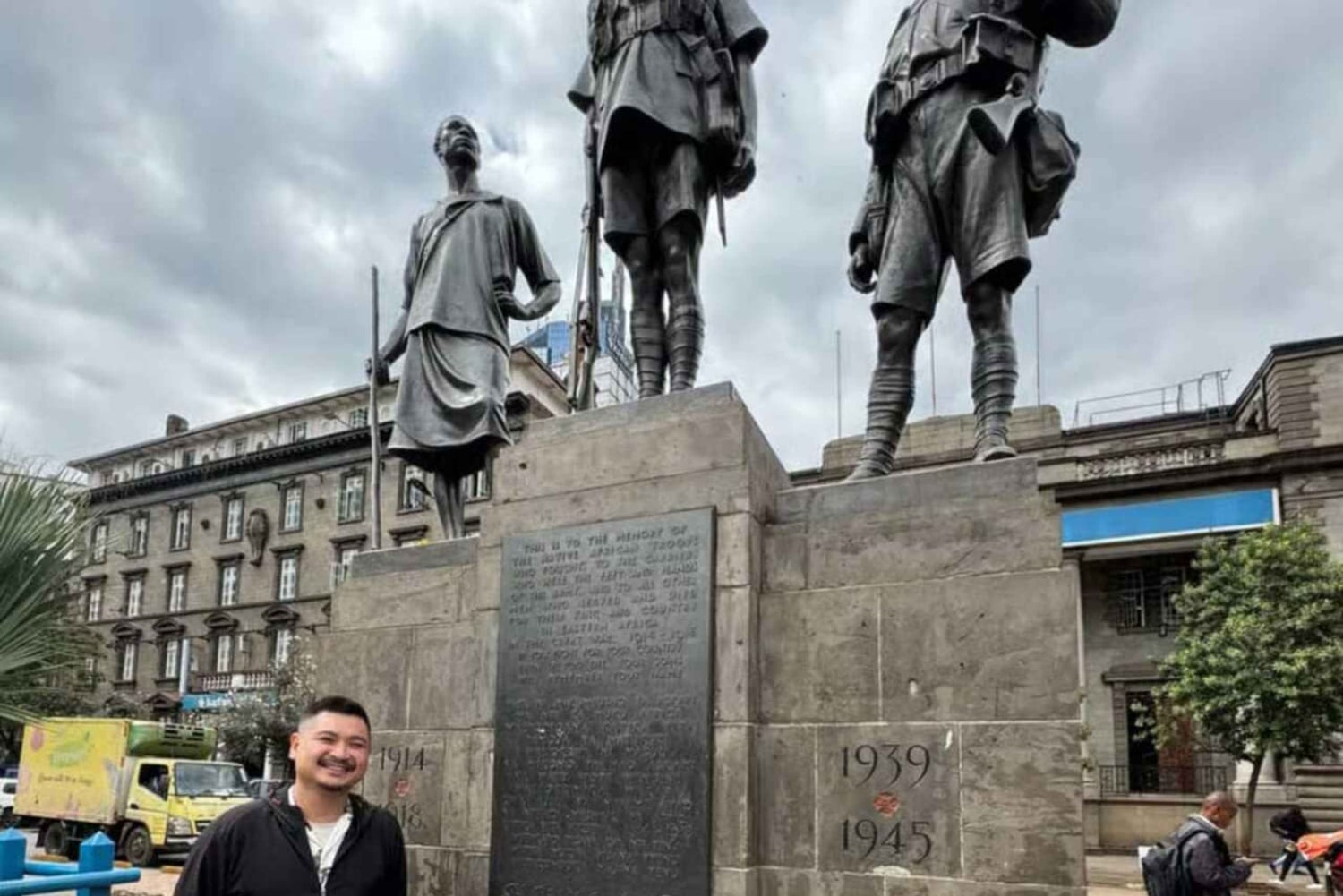 Nairobi: tour a pie guiado por puntos destacados históricos y modernos