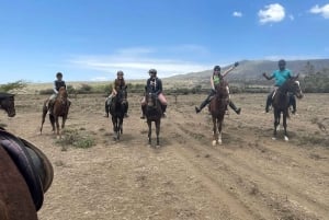 Nairobi: Horseback Riding Tour Through Maize Plantation