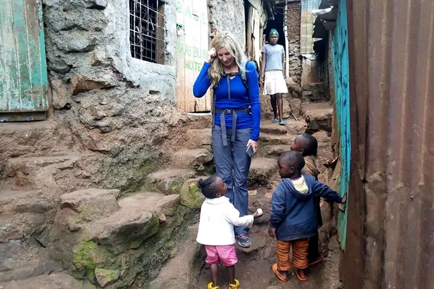 Nairobi: Kibera Slum Walking Tour with Children's Home Visit