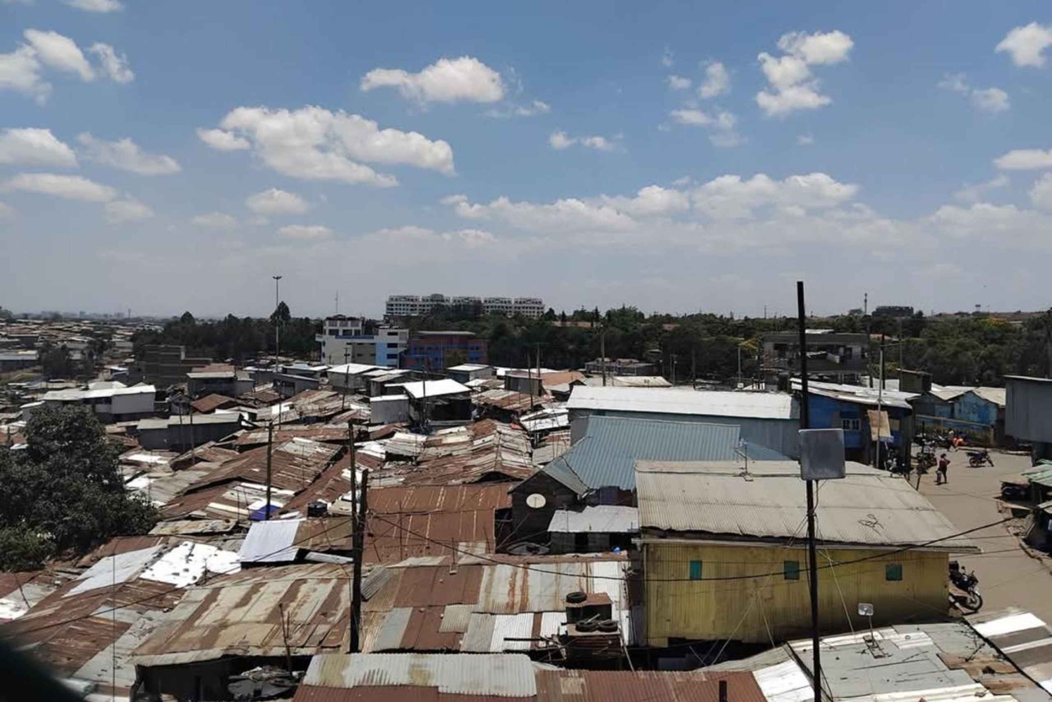 Nairobi: Puolen päivän opastettu kierros Kiberan slummissa, nouto mukaan lukien