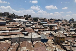 Nairobi: Puolen päivän opastettu kierros Kiberan slummissa, nouto mukaan lukien