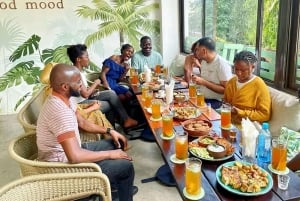 Nairobi: Kibera Slum Walking Tour And Lunch At Carnivore.