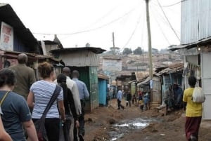 Nairobi: ,Kibera slumområder Guidet tur med beboer.