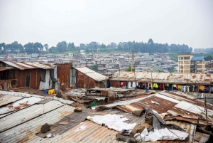 Nairobi: Kibera Streetart Tour met lokale kunstenaars