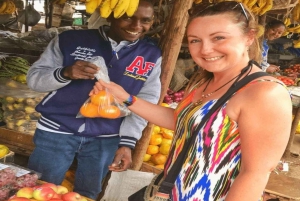 Nairobi: Market Visit and Traditional Cooking Class