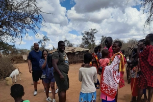 Nairobi: Excursão cultural à aldeia Masai com recolha no hotel