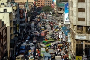Nairobi: Matatu Ride and Street Food Tour