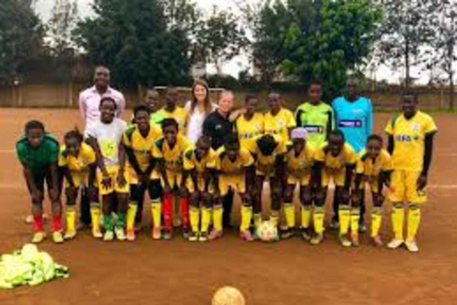 Nairobi: Matharen yhteisökierros urheilun ja musiikin parissa