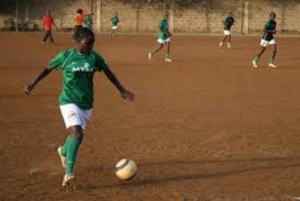 Nairobi: Matharen yhteisökierros urheilun ja musiikin parissa