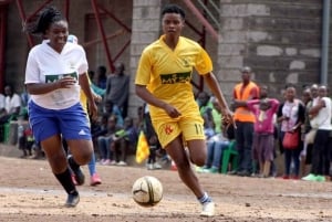 Nairobi: Matharen yhteisökierros urheilun ja musiikin parissa