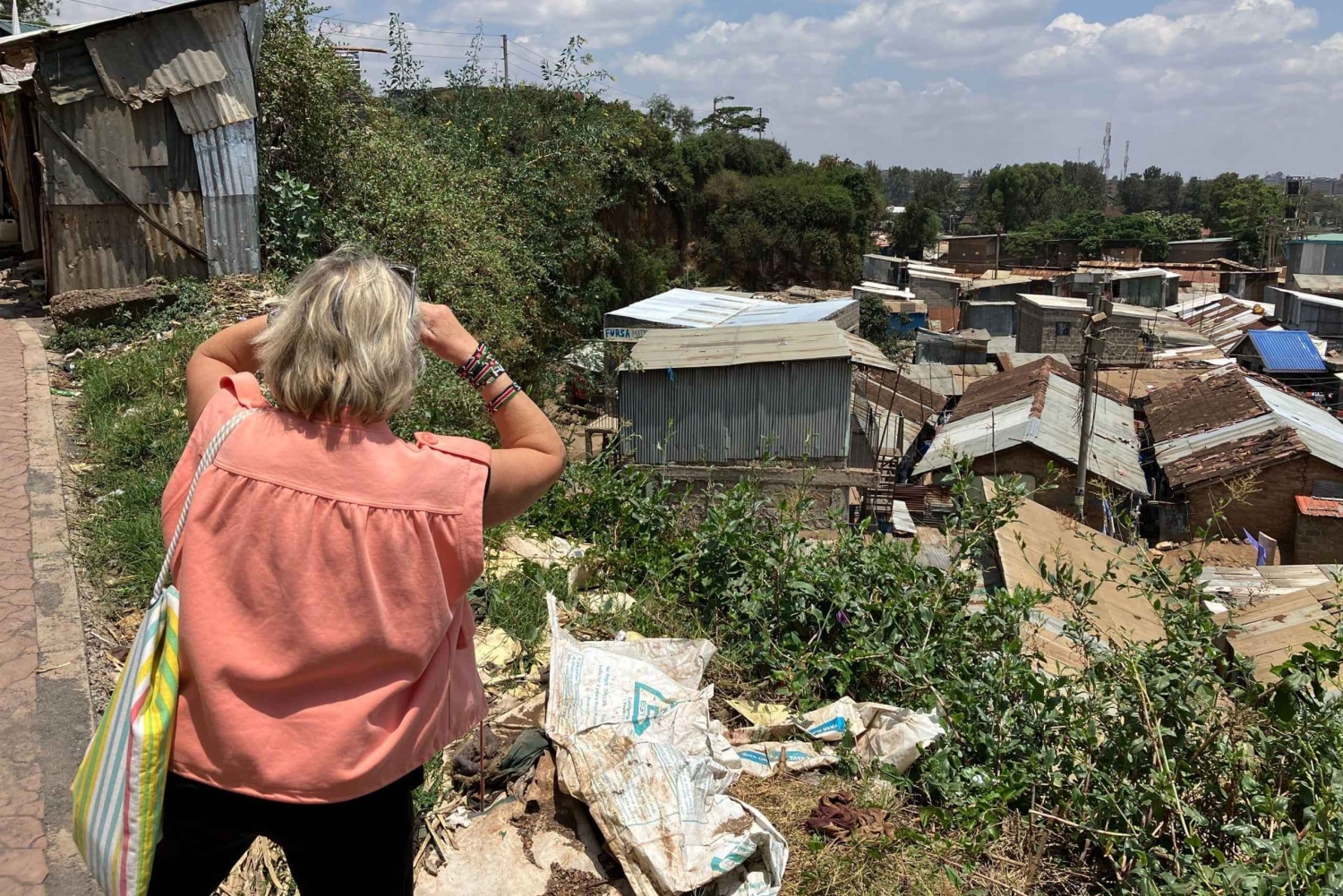Nairobi: Mathare Slum Walking Tour with Local Guide