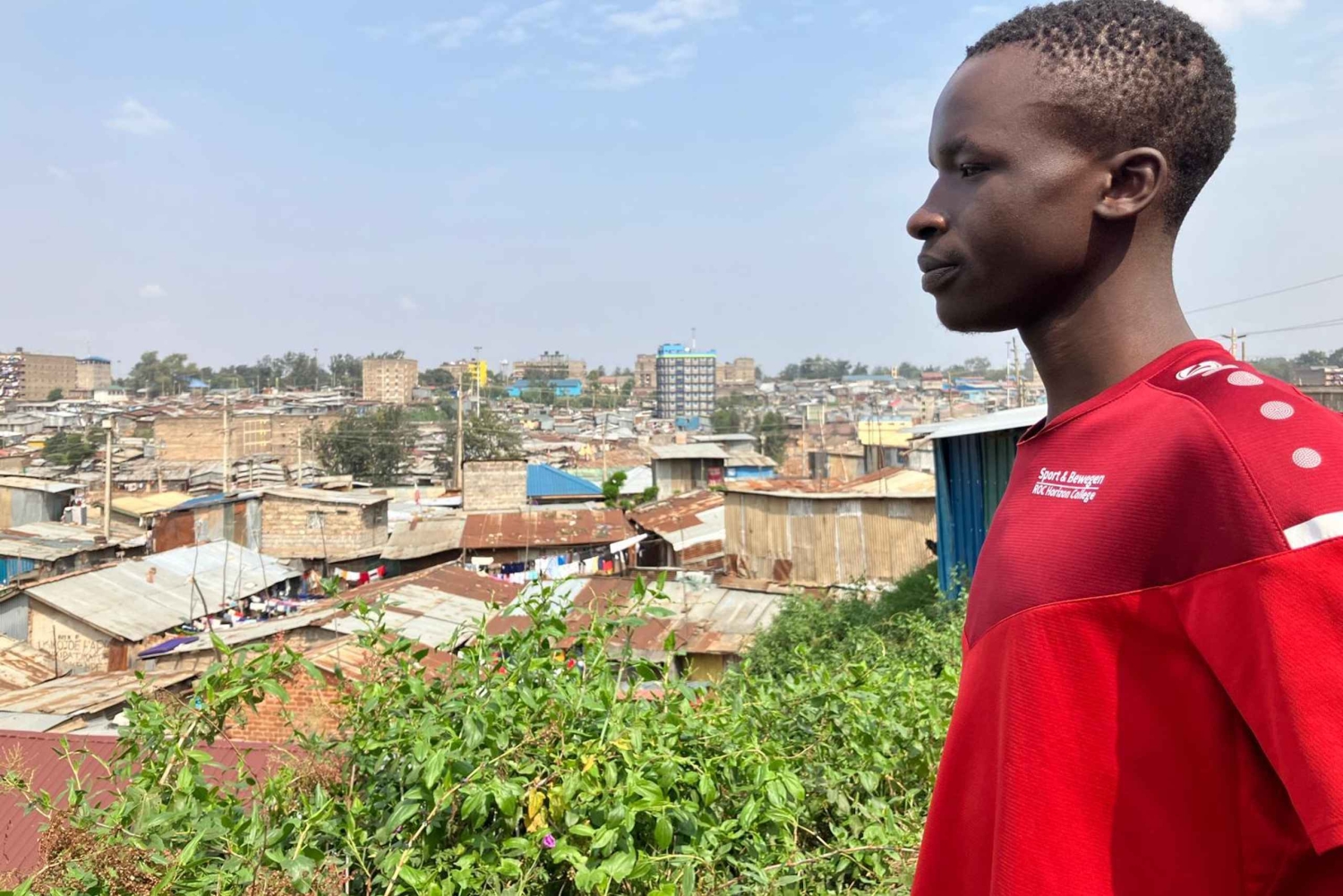 Nairobi: Mathare Slum Walking Tour with Local Guide