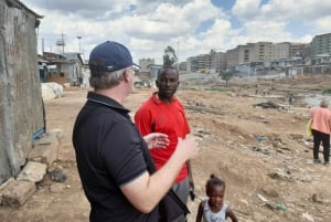 Nairobi: tour a pie por el barrio marginal de Mathare con guía local
