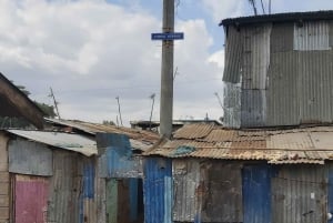 Nairobi: tour a pie por el barrio marginal de Mathare con guía local