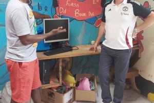 Nairobi: Mathare Slum Walking Tour with Local Guide