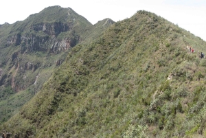 Nairóbi: Viagem de 1 dia de ciclismo e caminhada no Monte Longonot