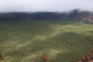 Nairobi: Caminhada ao amanhecer no Monte Longonot com guia