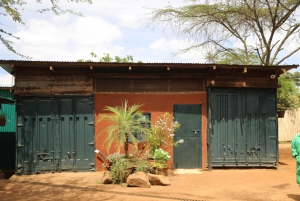 Nairobi national park, elephant, giraffe, and bomas of kenya