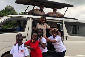 Nairobi; Nationaal Park, Olifantenreservaat en Giraffencentrum.