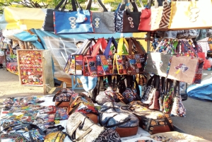 Halvdagstur i Nairobi nasjonalpark &Kazuri perlefabrikk