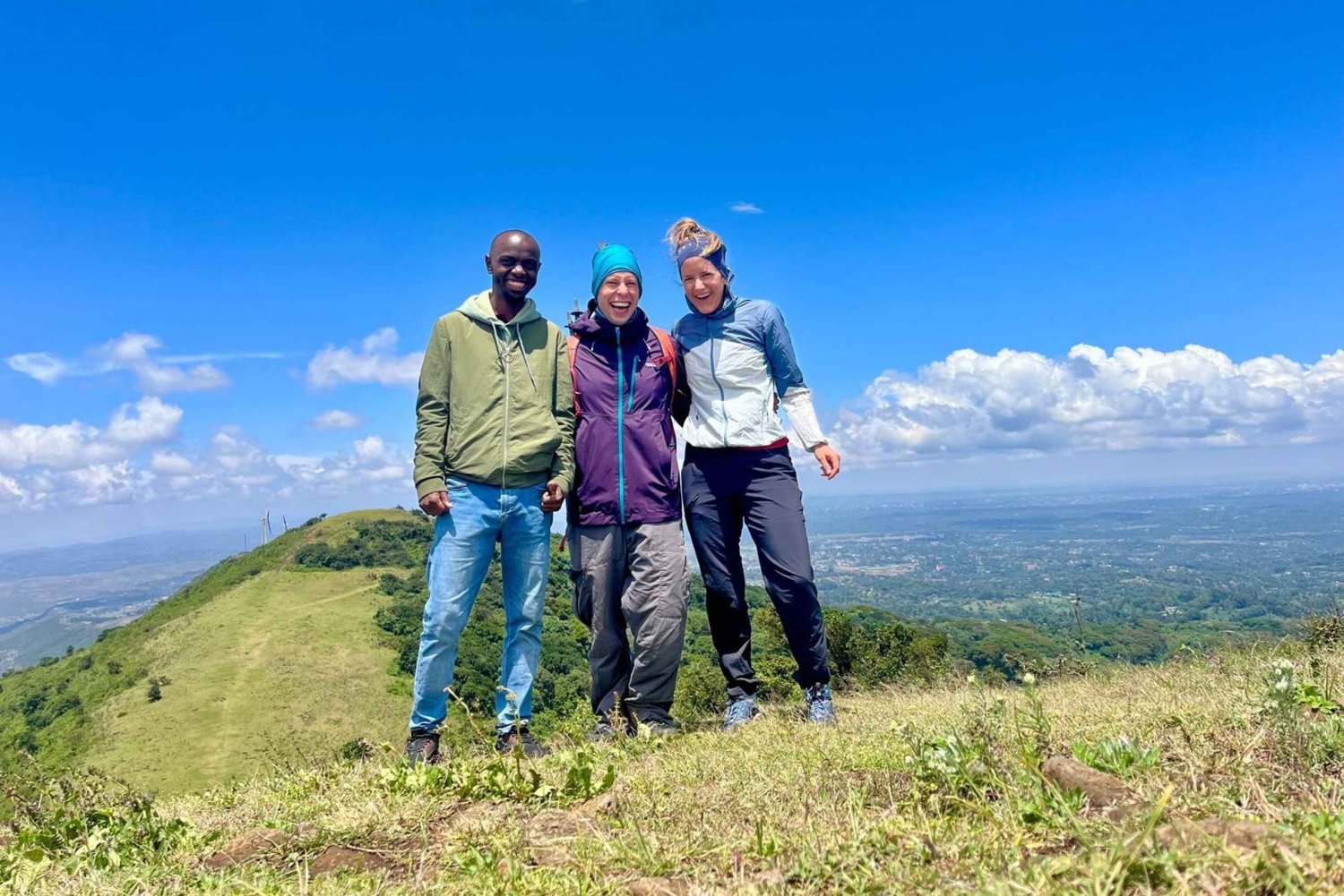 NAIROBI:Ngong Hills Day Hike,Group Tour