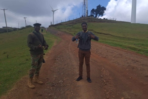 Nairobi: Caminhada guiada pelas colinas de Ngong com tirolesa opcional