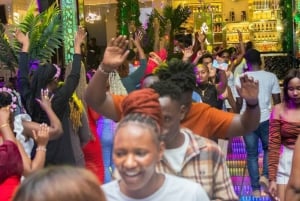 ナイロビ：ディナー、ドリンク、クラブ入場付きナイトライフツアー