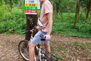 Nairobi: Ololua Ridge & Ngong Forest Guided Hike Tour