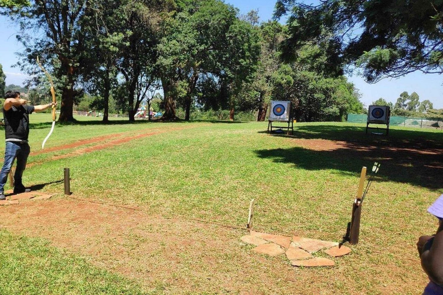 ナイロビ：パラダイスロスト滝と洞窟のガイド付きツアーをご案内します