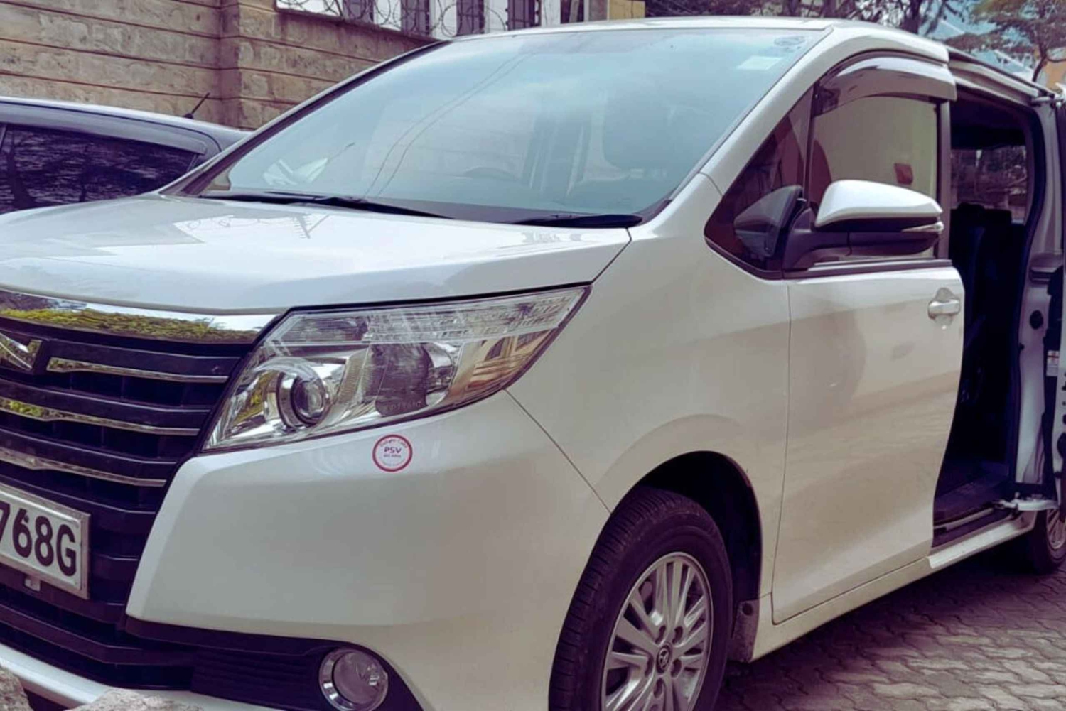 Nairobi: Yksityinen kuljetus lentokentälle tai rautatieasemalle