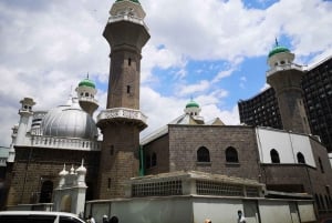 ナイロビ：宗教ガイド付きウォーキングツアー（ホテル送迎付き）