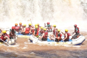 Nairobi: gita di 1 giorno con rafting sulle rapide del fiume Sagana e pranzo