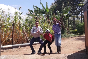 Nairobi: Besök på teodling och workshop om tebearbetning.