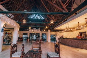 Nairobi: 7-dniowa wycieczka z przewodnikiem po Tsavo East, West i Diani Beach