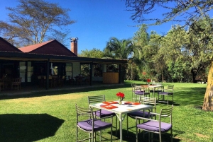 Naivasha: Ranch Bistro Guided Tour with Meal and Drinks