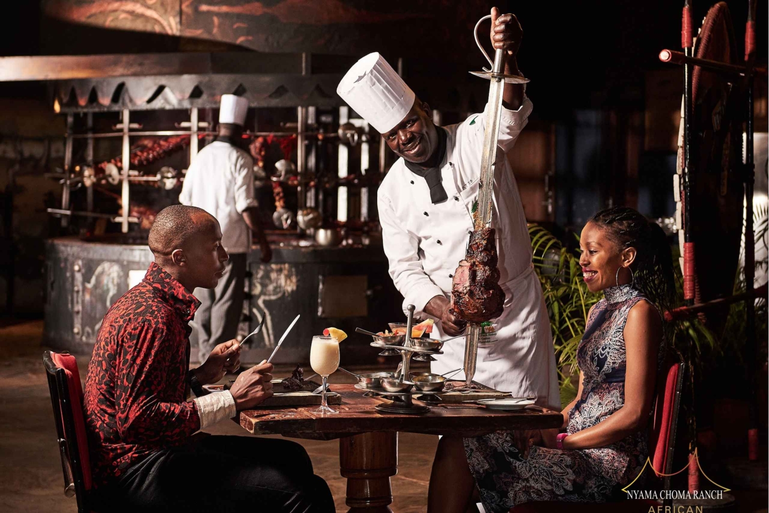 Safari Park Hotel Show & Dinner Experience w Nairobi Tour