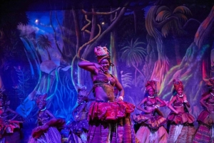 Safari Park Hotel Show & Dinner Experience w Nairobi Tour