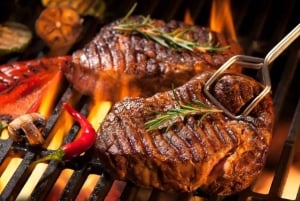 Шоу и ужин в отеле Safari Park в Найроби