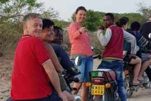 Aula de culinária suaíli e passeio pelo mercado local com passeio de tuk tuk