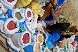 Aula de culinária suaíli e passeio pelo mercado local com passeio de tuk tuk