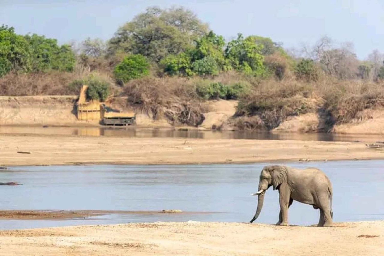 Parque Nacional de Tsavo Este: safari de 3 días con alojamiento