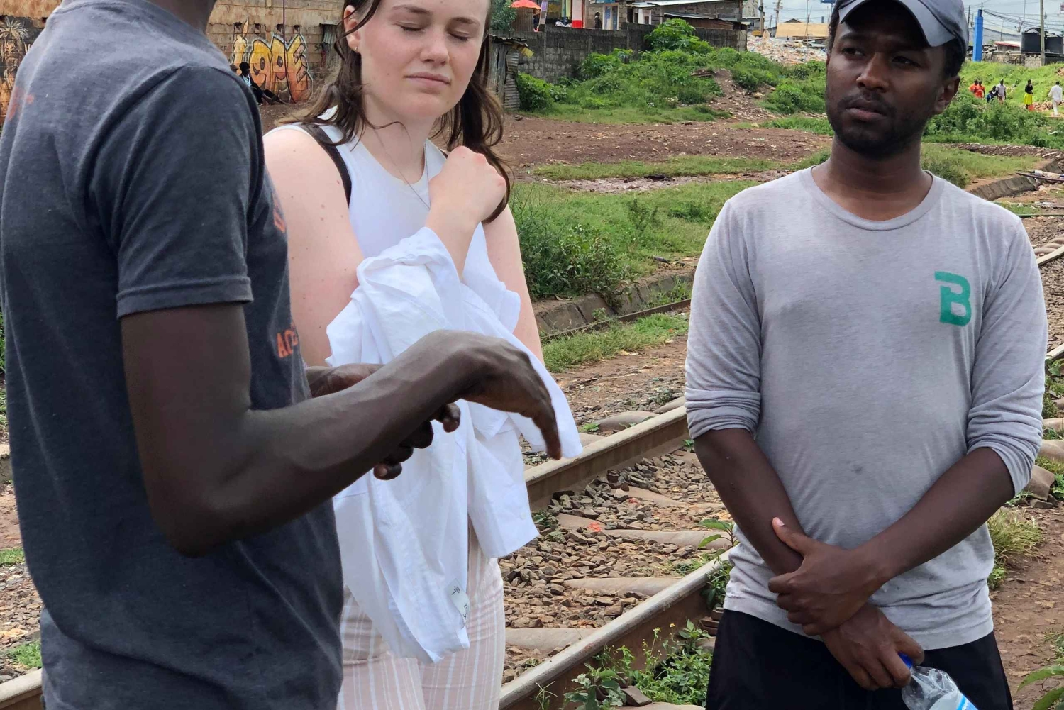 livlig tur i kiberas slum