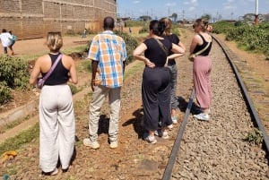 Besök Kibera - det största slumområdet med en lokalinvånare
