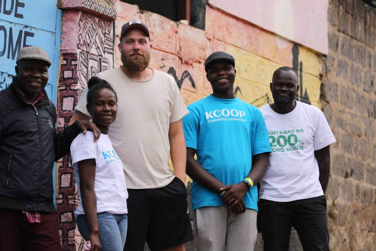 Besuche Kibera, den größten Slum, mit einem Einheimischen