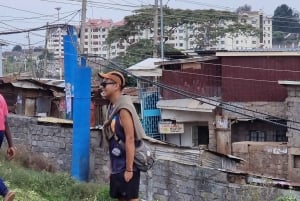 Besök Kibera - det största slumområdet med en lokalinvånare