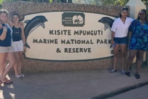 Mombasa: Snorkeling, Dolphin watching, seafood lunch.