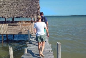 Watamu: Kanutour bei Sonnenuntergang durch die Mangroven mit Kokosnussdrink