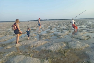 Watamu: Sunset Mangrove Canoe Tour with Coconut Drink