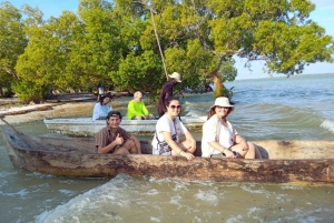 Watamu: Sunset Mangrove Canoe Tour with Coconut Drink