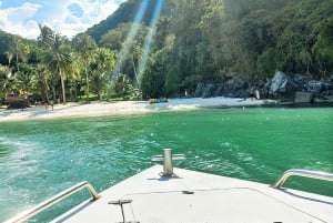 Angthong Marine Park - Cruise Ship Tours Koh Samui